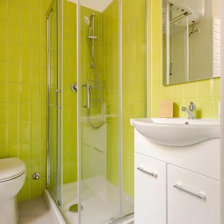 Funky 3Br Flat, Scenic Tram To Colosseum 7 Stops Рим
