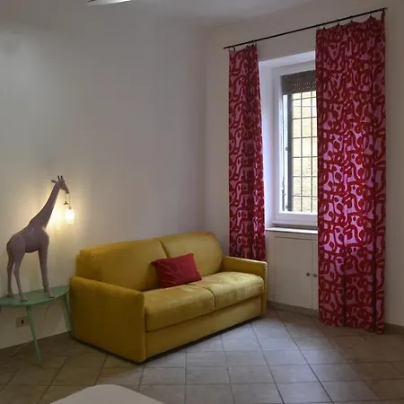 Funky 3Br Flat, Scenic Tram To Colosseum 7 Stops Апартаменты *