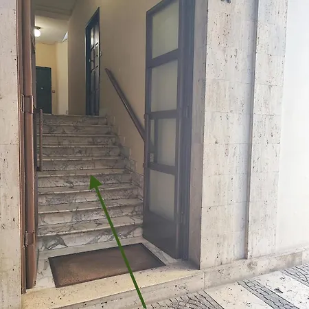 Funky 3br Flat, Scenic Tram To Colosseum 7 Stops Apartament Rzym