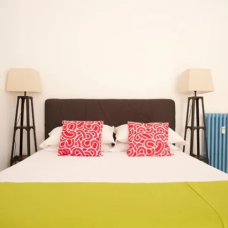 Апартаменты Funky 3Br Flat, Scenic Tram To Colosseum 7 Stops *