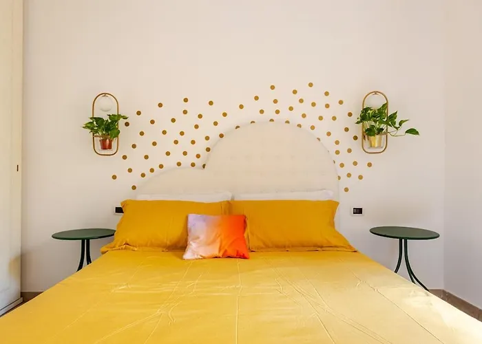 Funky 3br Flat, Scenic Tram To Colosseum 7 Stops Rom