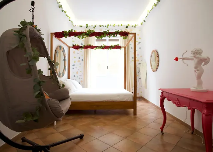 Lägenhet Funky 3br Flat, Scenic Tram To Colosseum 7 Stops *
